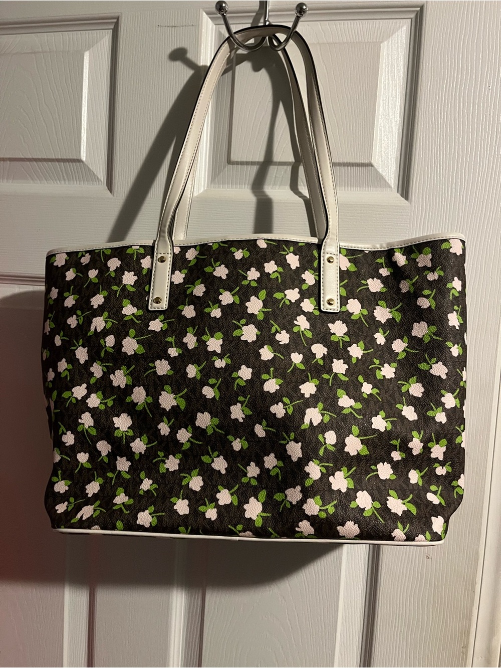NWOT, NEVER USED, Gorgeous Michael Kors Floral Bag - Picture 3 of 7